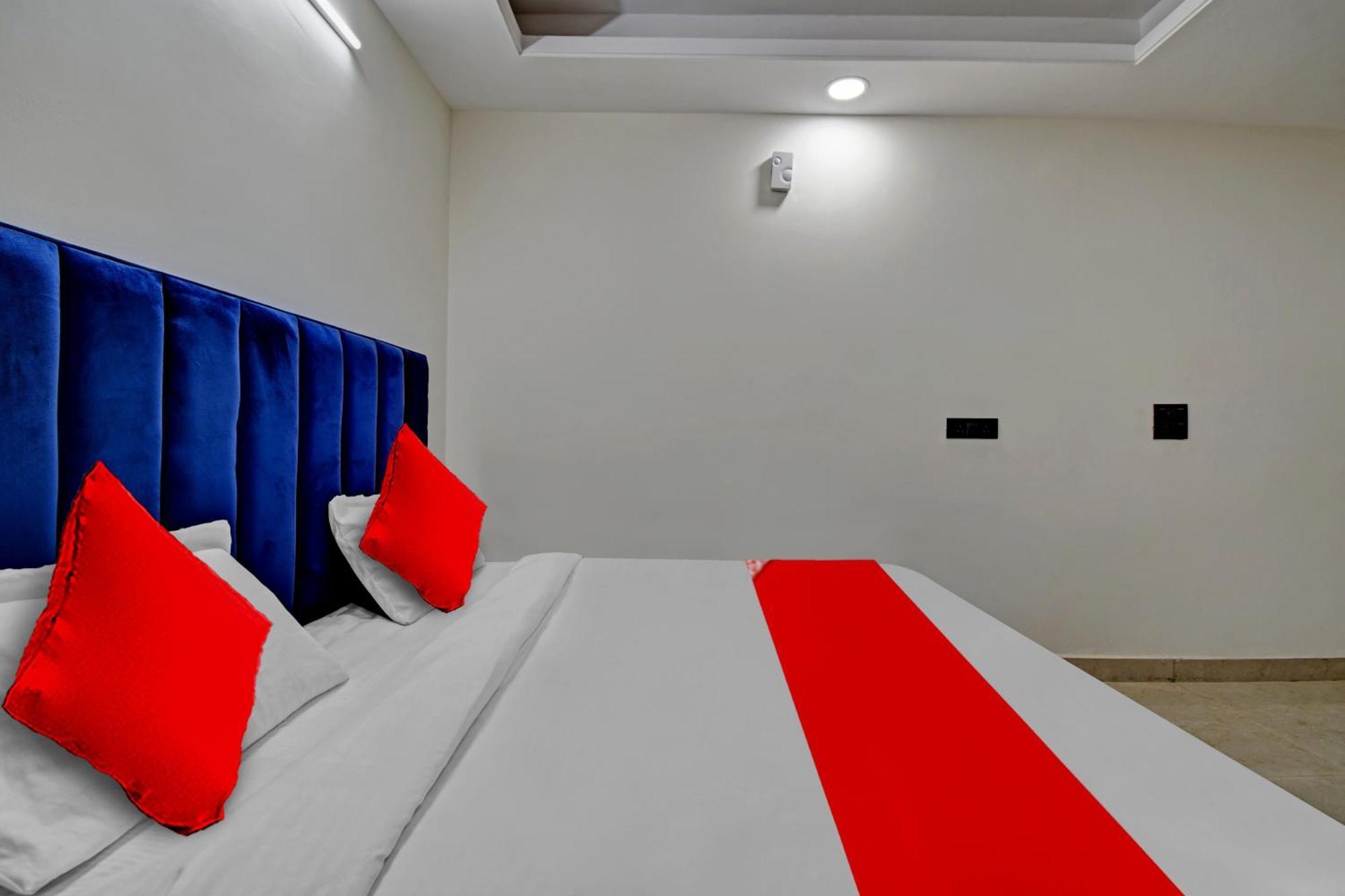 Hotel O Sai Kripa Stay ニューデリー エクステリア 写真