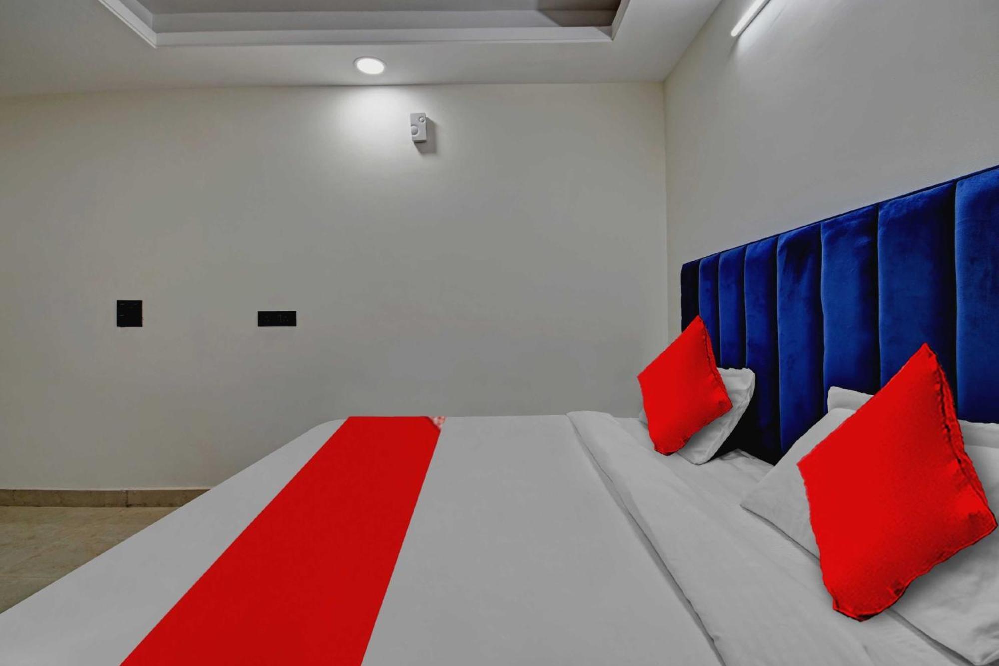 Hotel O Sai Kripa Stay ニューデリー エクステリア 写真